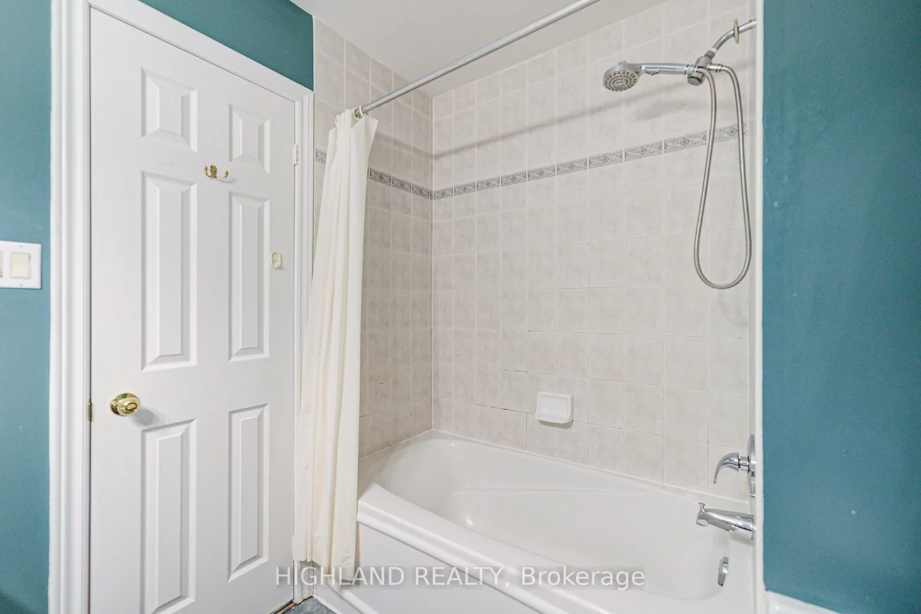2359, Bankside, Central Erin Mills, Mississauga