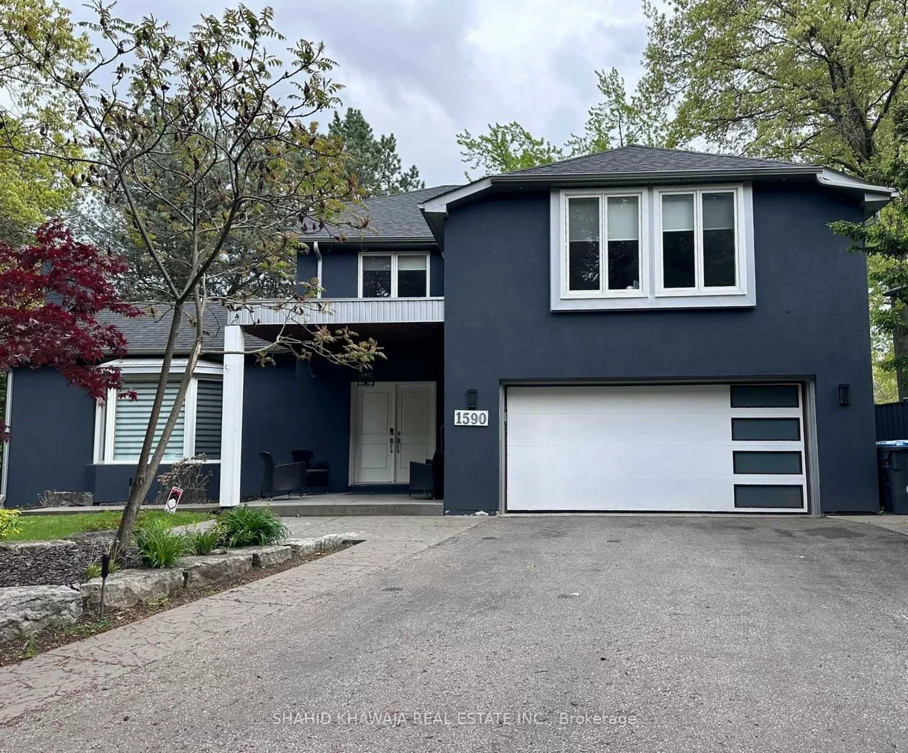 1590, Yew, Sheridan, Mississauga