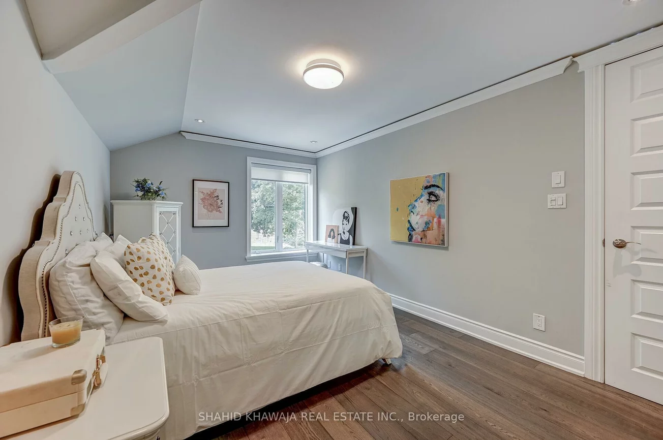 1590, Yew, Sheridan, Mississauga