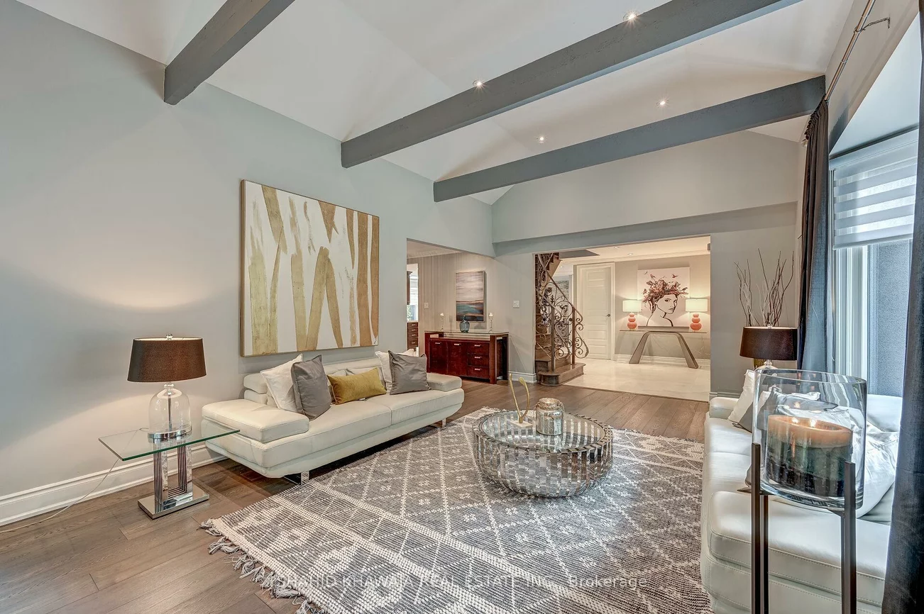 1590, Yew, Sheridan, Mississauga