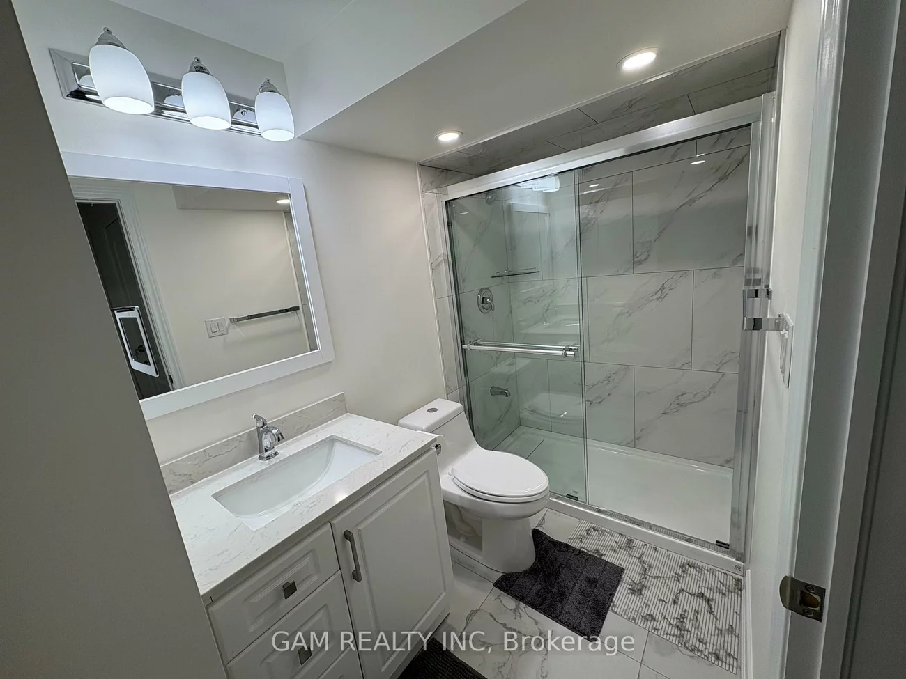 4423, Centertown, Hurontario, Mississauga