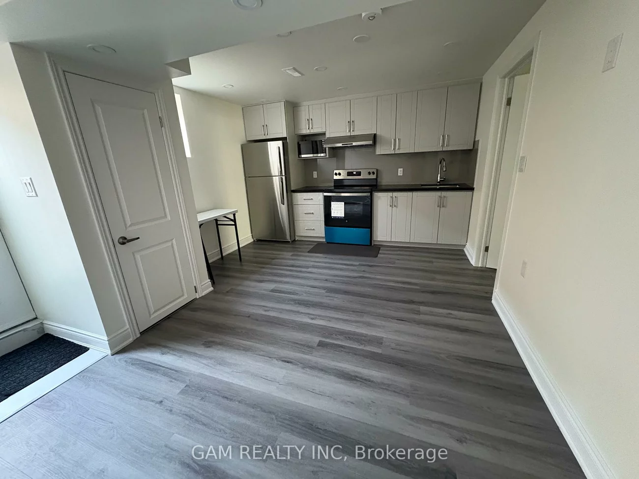 4423, Centertown, Hurontario, Mississauga