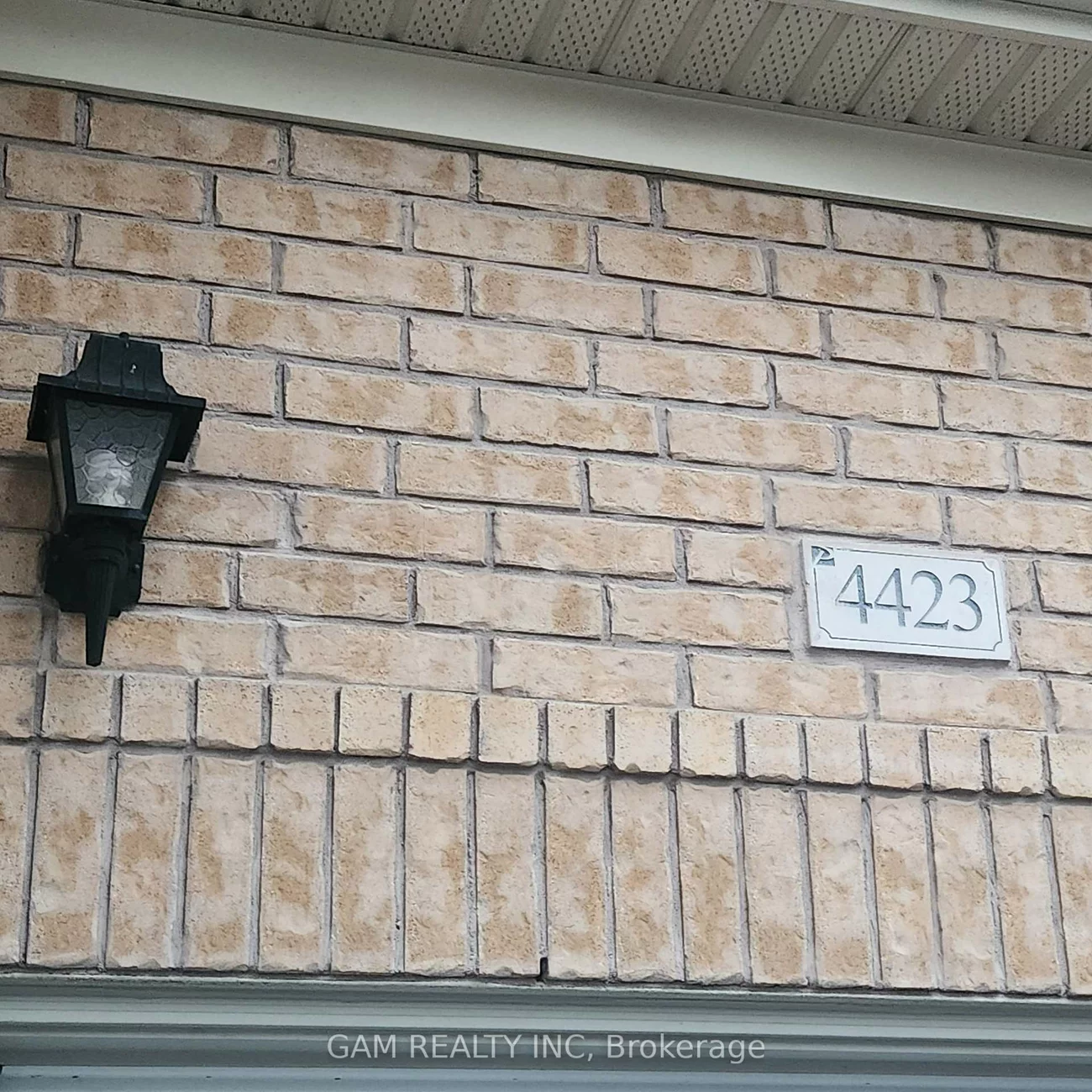 4423, Centertown, Hurontario, Mississauga