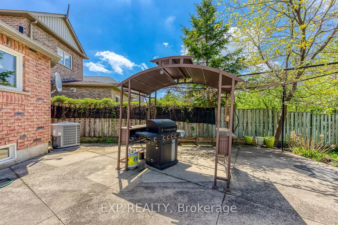 7228, Pallett, Meadowvale Village, Mississauga