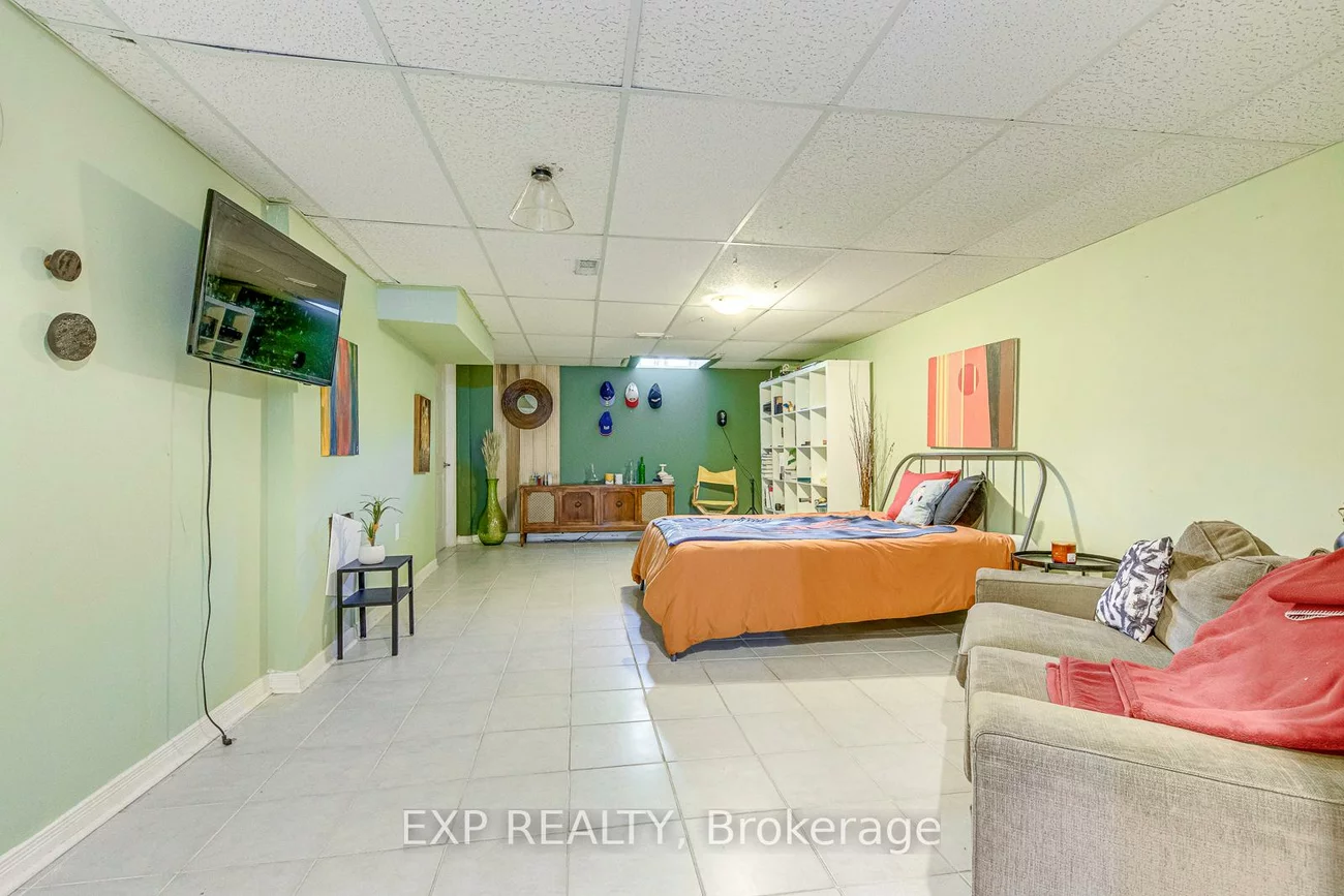 7228, Pallett, Meadowvale Village, Mississauga