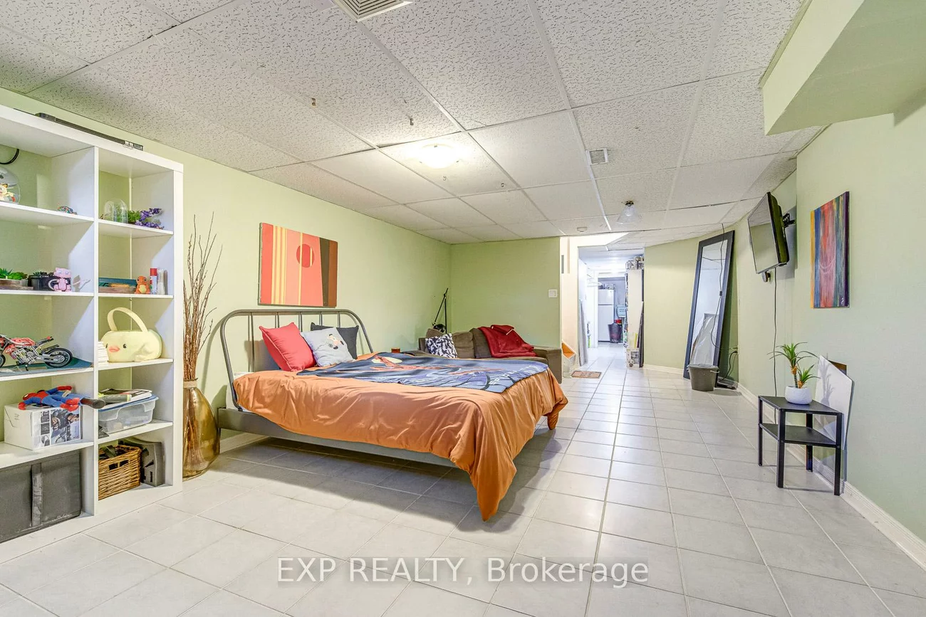 7228, Pallett, Meadowvale Village, Mississauga