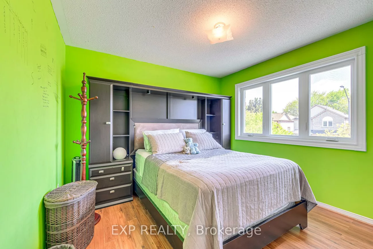 7228, Pallett, Meadowvale Village, Mississauga