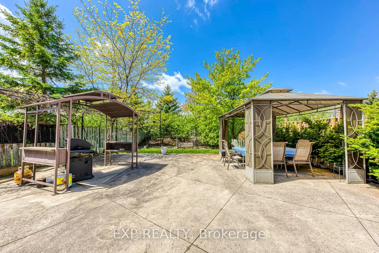 7228, Pallett, Meadowvale Village, Mississauga