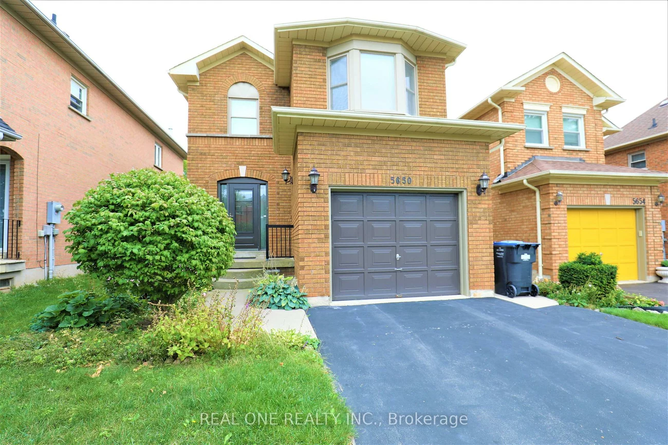 5650, Haddon Hall, Central Erin Mills, Mississauga