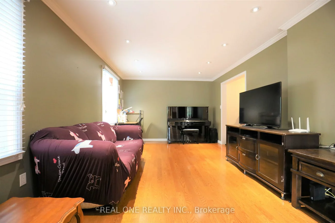 5650, Haddon Hall, Central Erin Mills, Mississauga