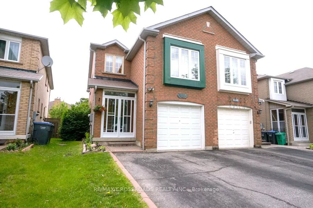 5483, Cosmic, Hurontario, Mississauga