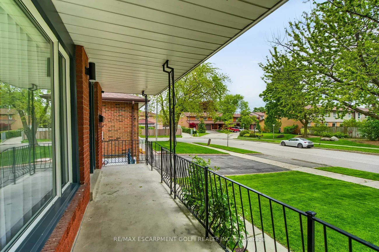 712, Vermouth, Mississauga Valleys, Mississauga