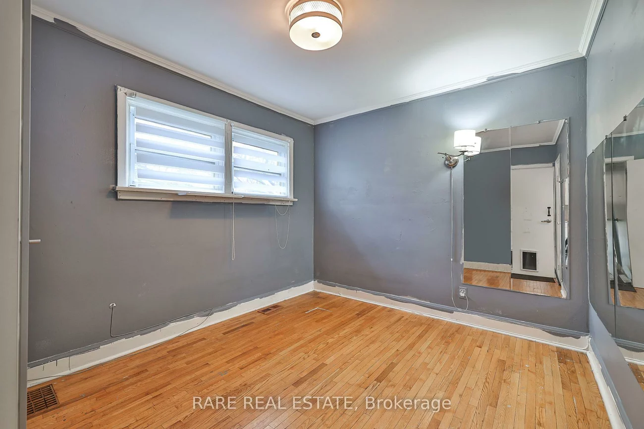 178, Angelene, Mineola, Mississauga