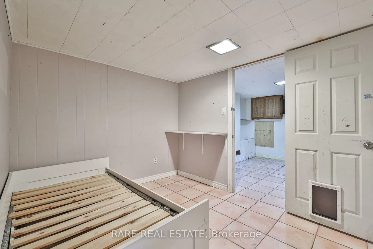 178, Angelene, Mineola, Mississauga