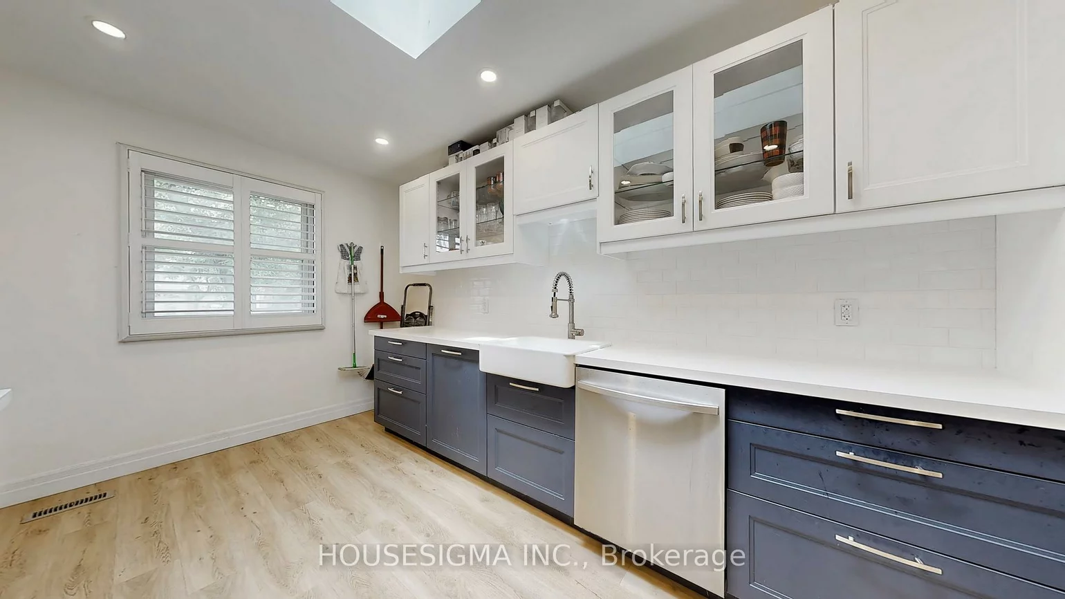 2722, Jerring, Erin Mills, Mississauga