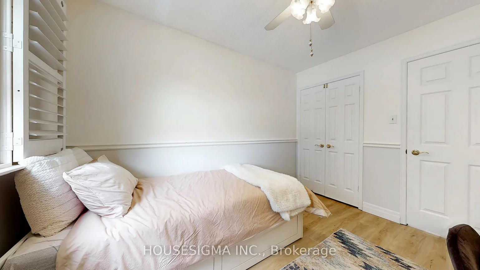 2722, Jerring, Erin Mills, Mississauga