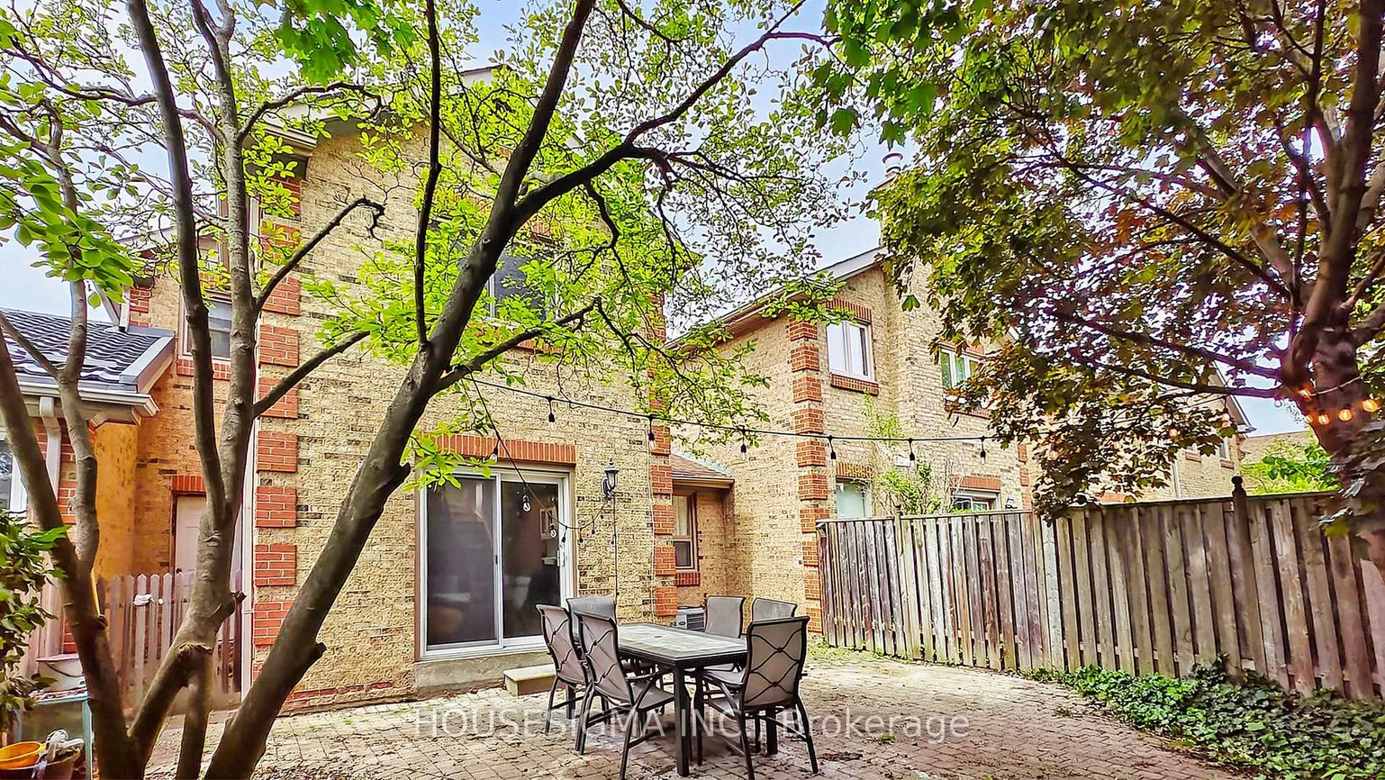 2722, Jerring, Erin Mills, Mississauga