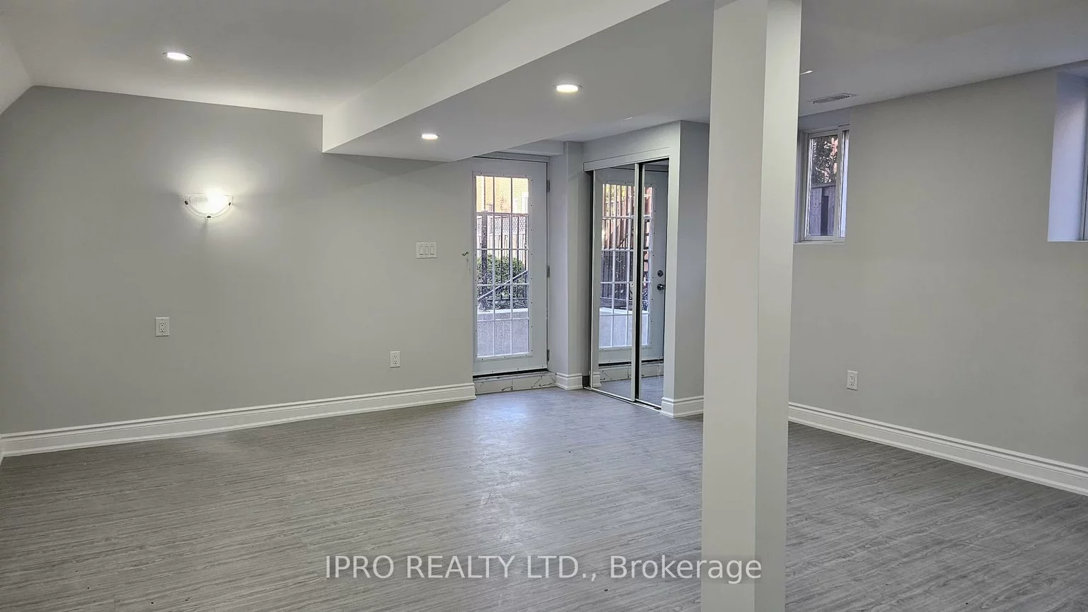 5265, Springbok, Hurontario, Mississauga