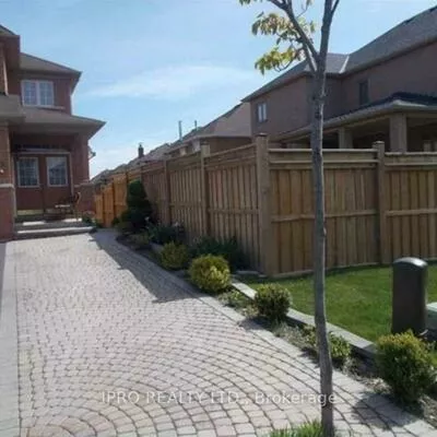 5265, Springbok, Hurontario, Mississauga