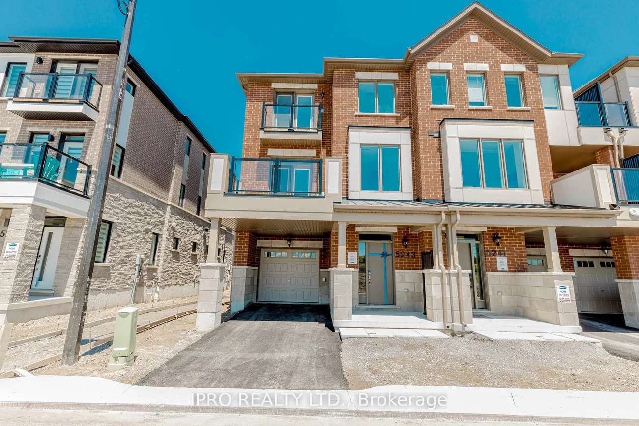 5243, Bench, Churchill Meadows, Mississauga