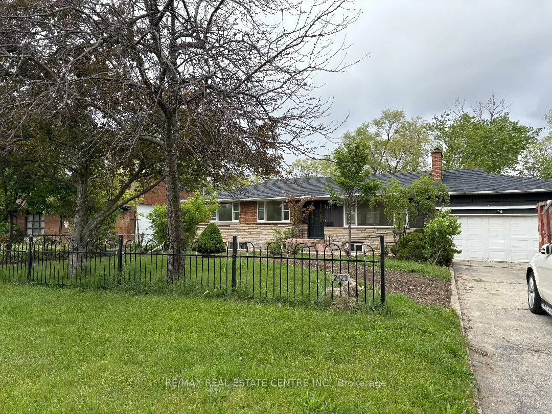 2429, Hensall, Cooksville, Mississauga