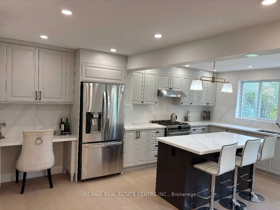 2429, Hensall, Cooksville, Mississauga