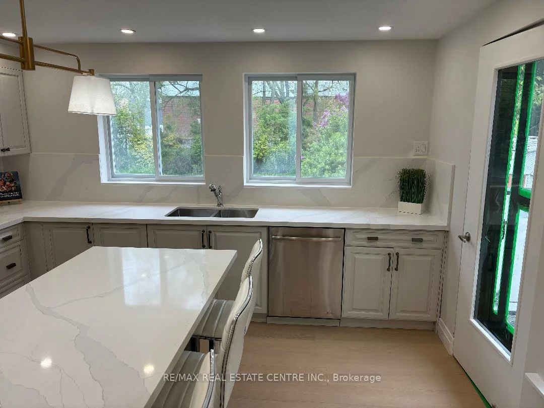 2429, Hensall, Cooksville, Mississauga