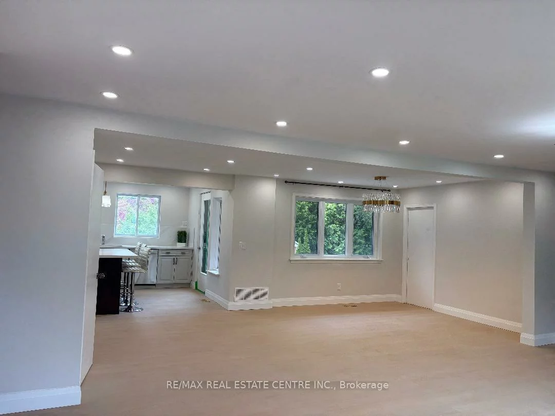 2429, Hensall, Cooksville, Mississauga