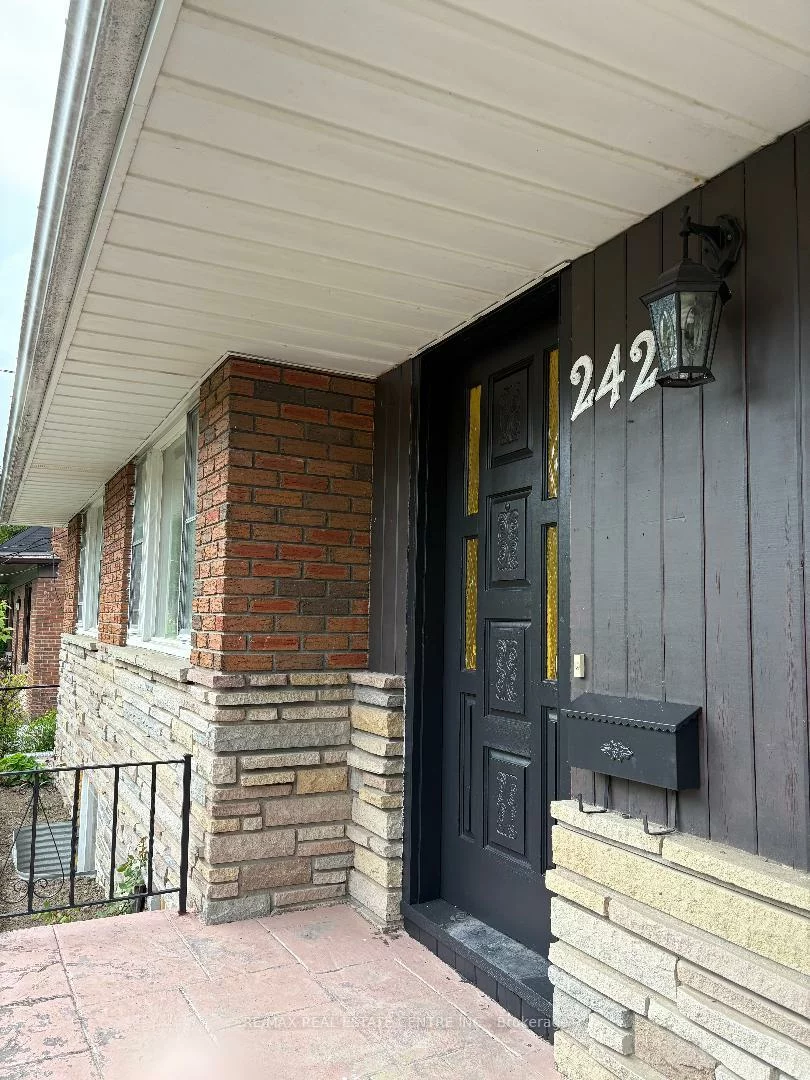 2429, Hensall, Cooksville, Mississauga