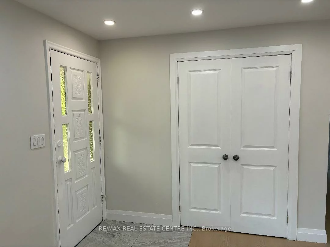 2429, Hensall, Cooksville, Mississauga