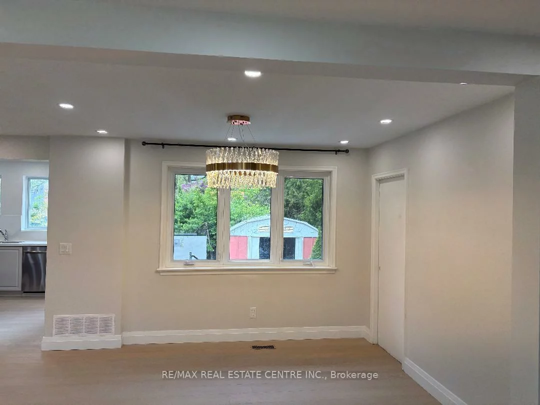2429, Hensall, Cooksville, Mississauga