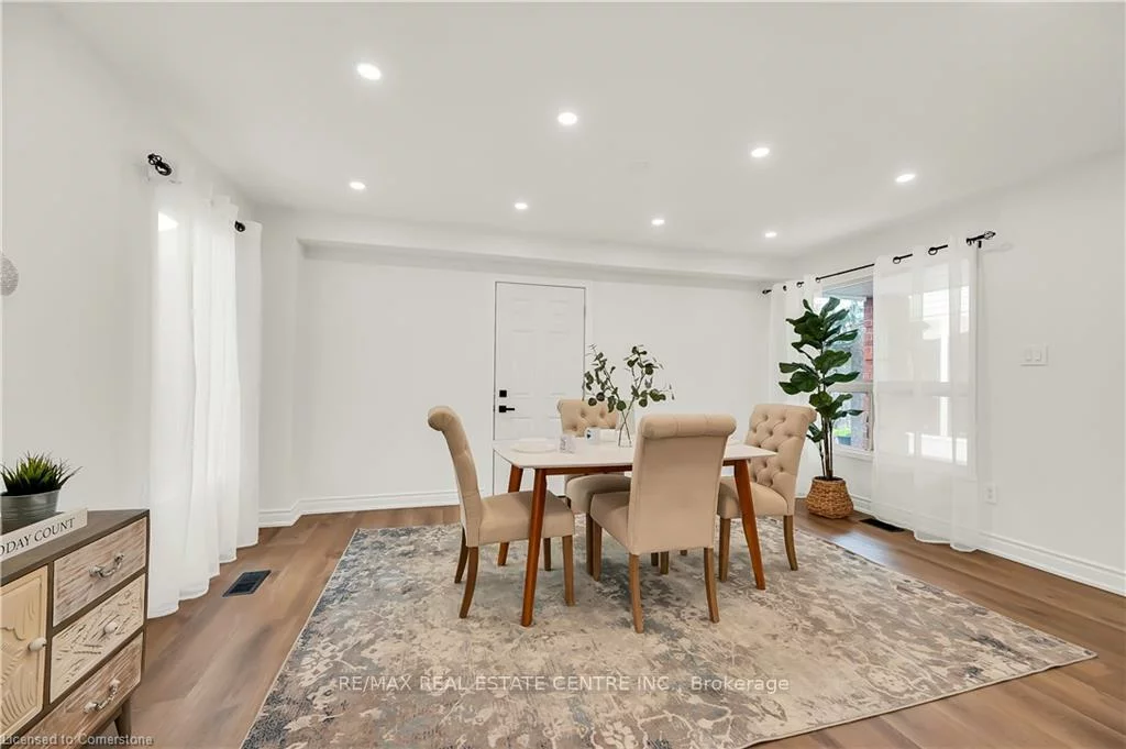 3608, Cherrington, Erin Mills, Mississauga