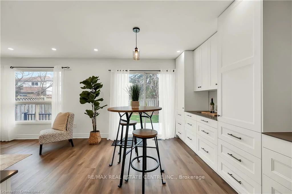 3608, Cherrington, Erin Mills, Mississauga