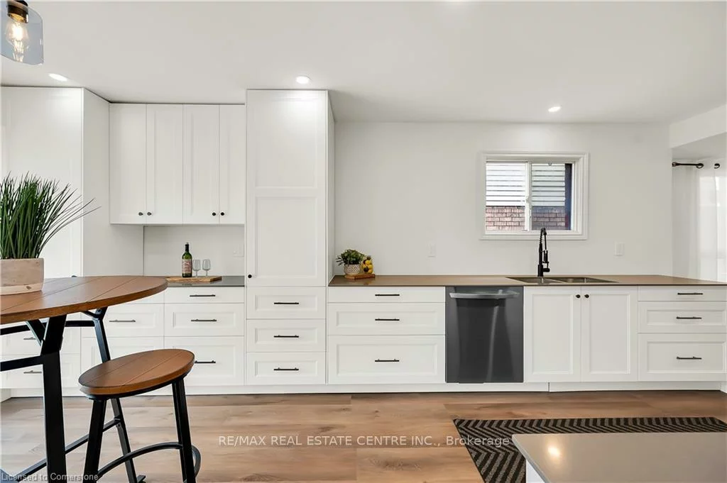 3608, Cherrington, Erin Mills, Mississauga