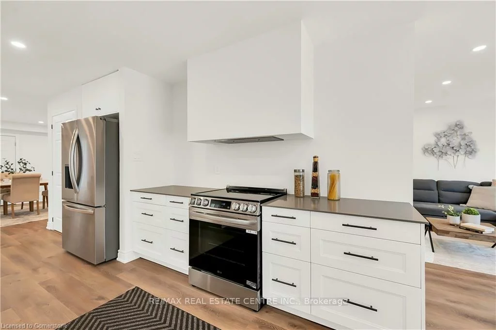 3608, Cherrington, Erin Mills, Mississauga