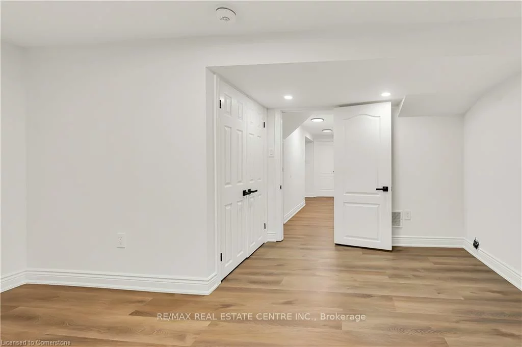3608, Cherrington, Erin Mills, Mississauga