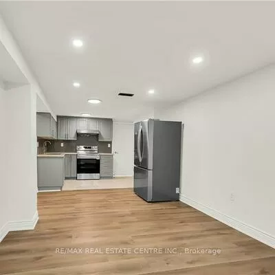 3608, Cherrington, Erin Mills, Mississauga