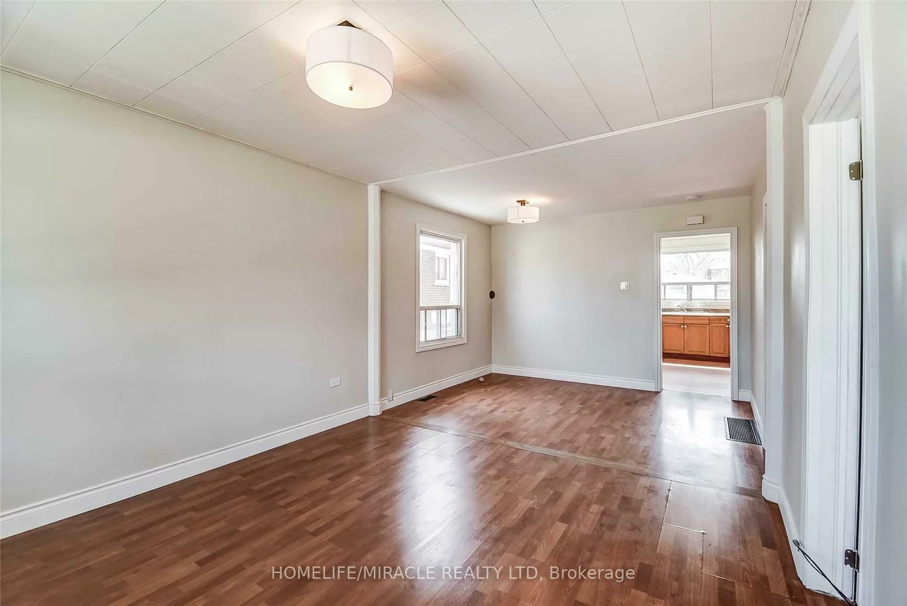 1064, Westmount, Lakeview, Mississauga