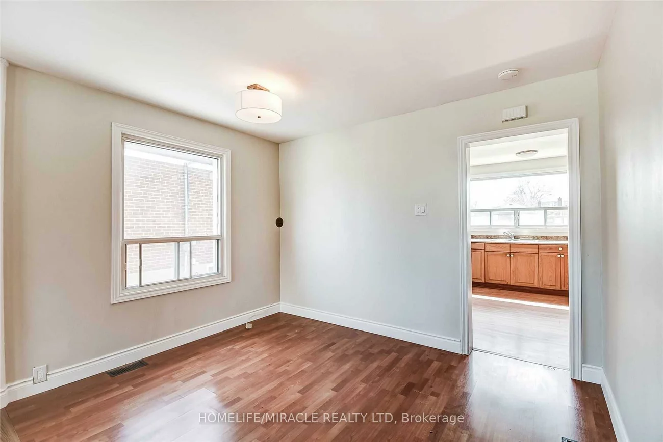 1064, Westmount, Lakeview, Mississauga