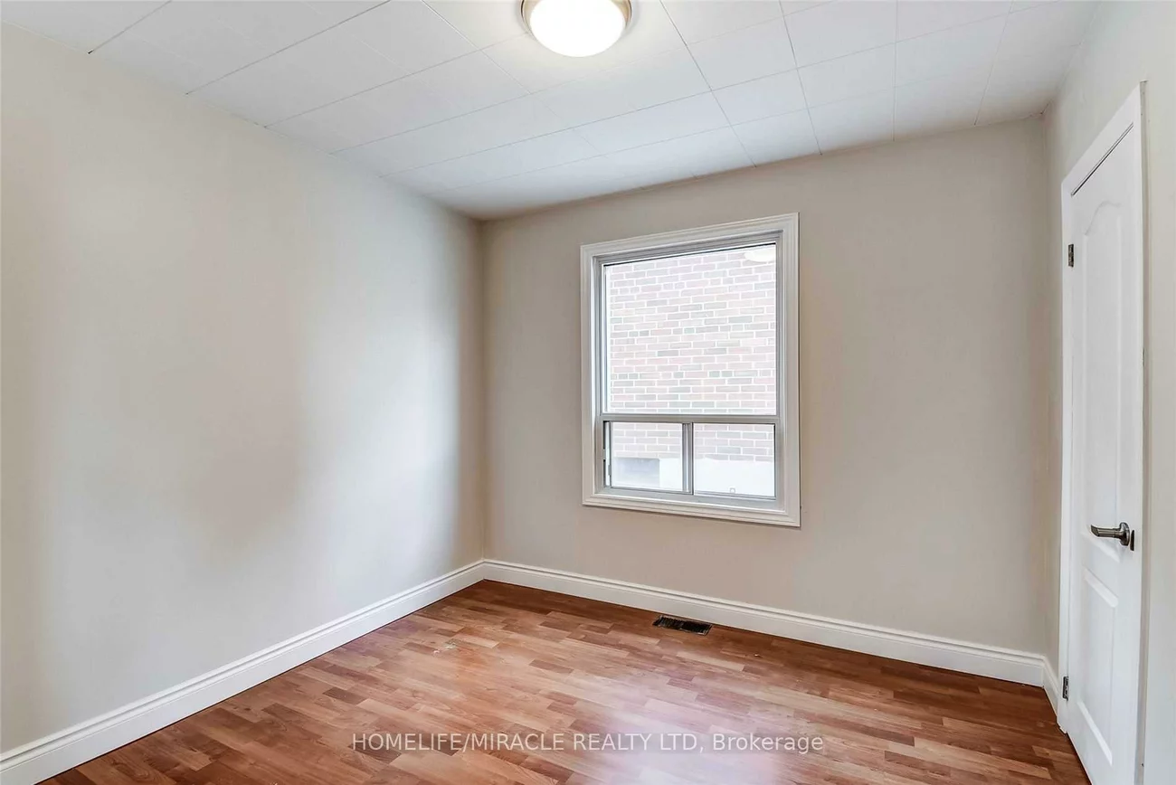 1064, Westmount, Lakeview, Mississauga