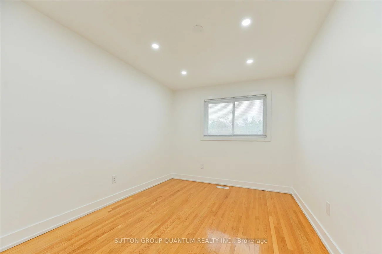 2619, Chisholm, Erindale, Mississauga