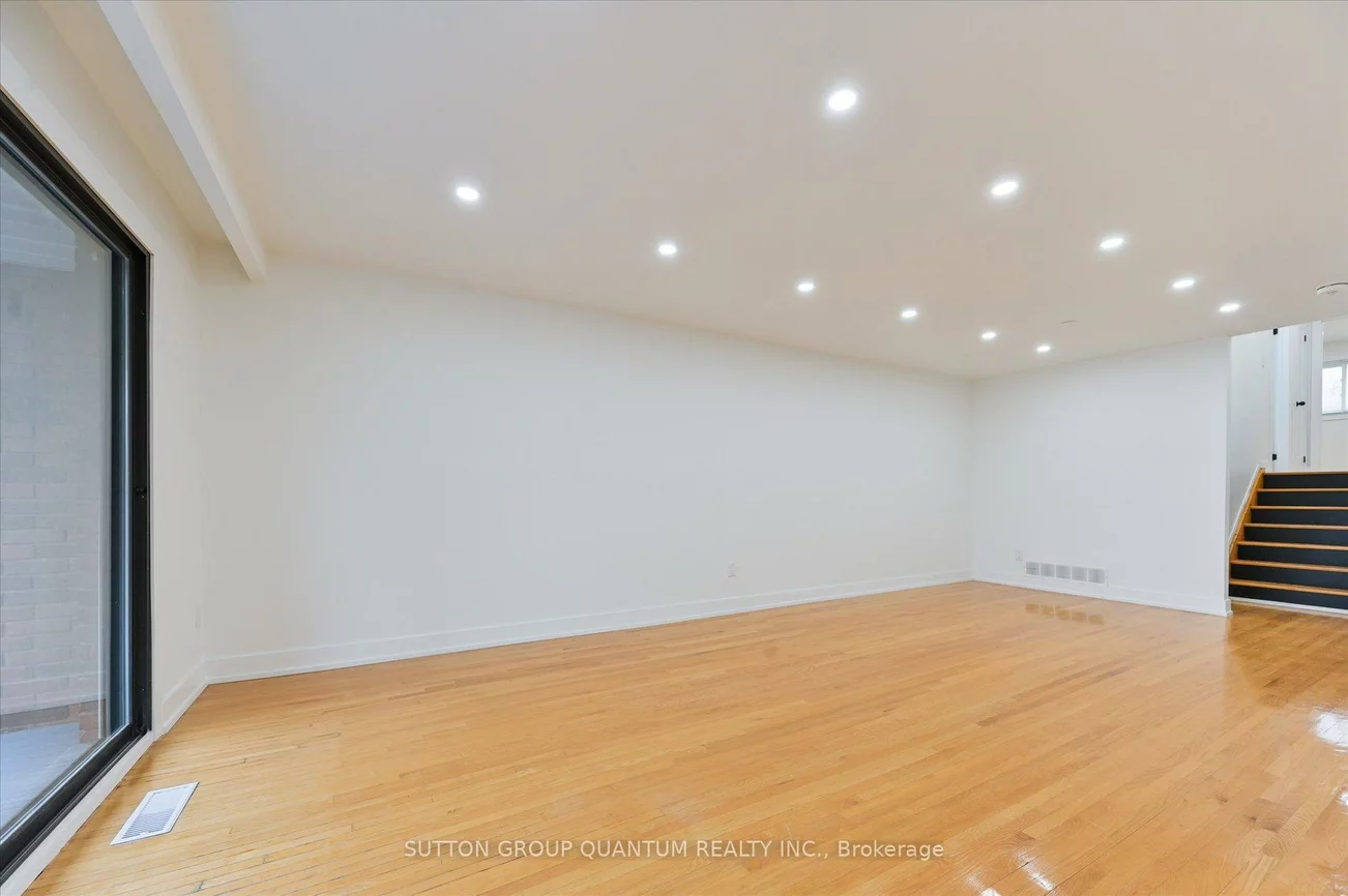 2619, Chisholm, Erindale, Mississauga