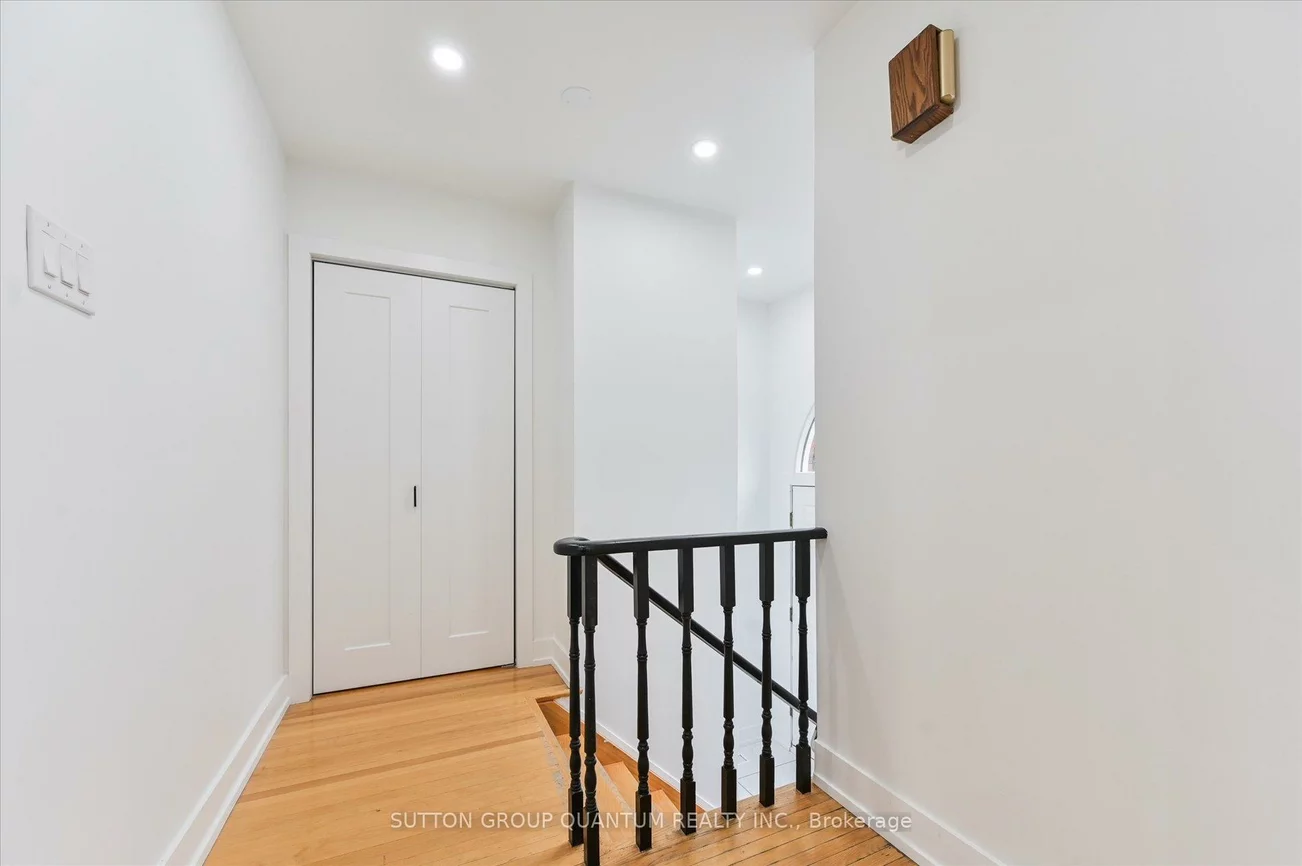 2619, Chisholm, Erindale, Mississauga