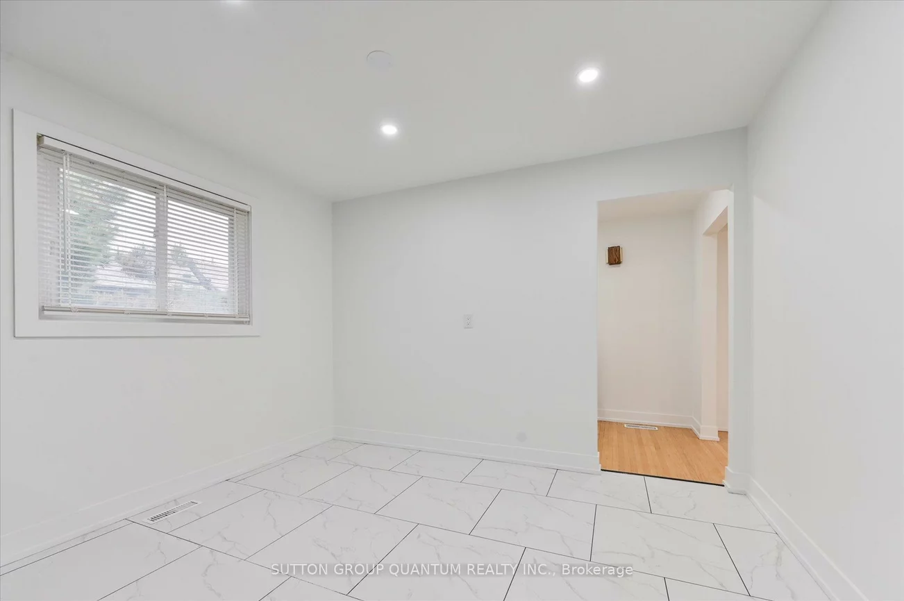 2619, Chisholm, Erindale, Mississauga