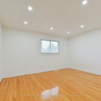 2619, Chisholm, Erindale, Mississauga