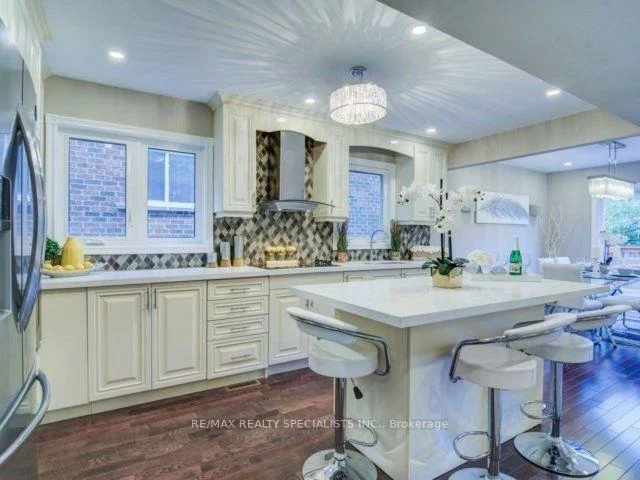 3017, Olympus, Meadowvale, Mississauga