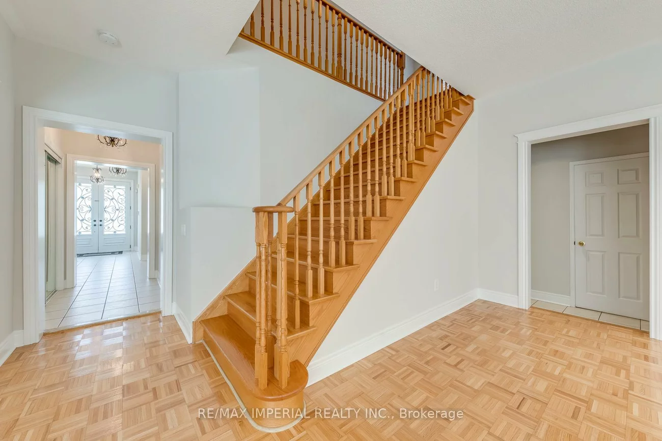 4916, Huron Heights, Hurontario, Mississauga