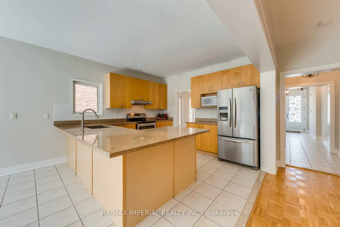 4916, Huron Heights, Hurontario, Mississauga