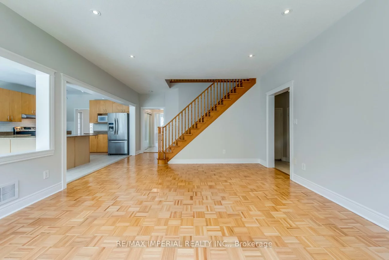 4916, Huron Heights, Hurontario, Mississauga