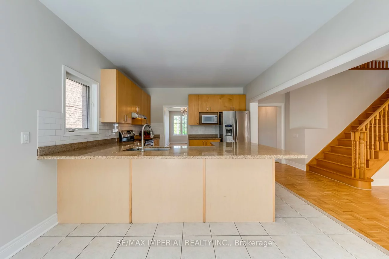 4916, Huron Heights, Hurontario, Mississauga